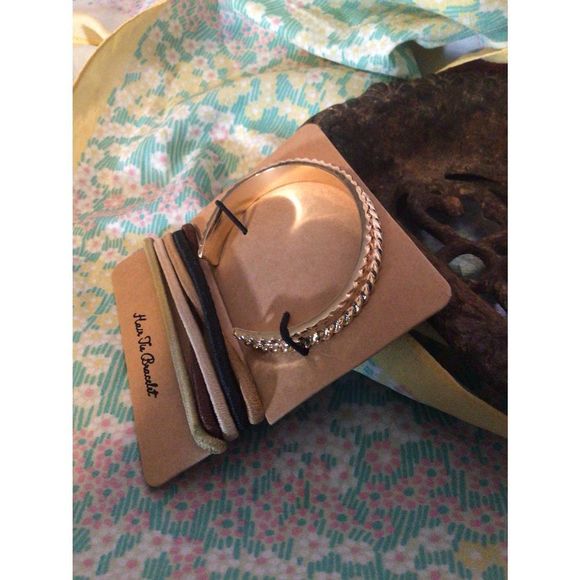 NWT Francesca’s HAIR TIES & BRACELET SET 6 PC Gold Cuff Bracelet & 5 Ties - Picture 6 of 11
